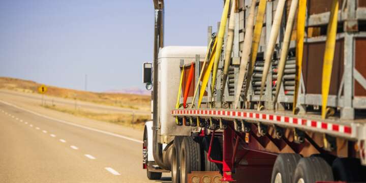 Common Truck Driver Errors that Lead to Crashes